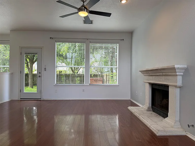 13405 Tossa Ln — Photo 3