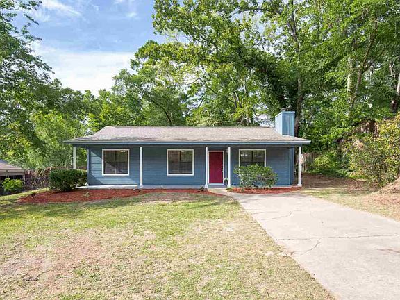 3rd image of 2728 Leary Ln