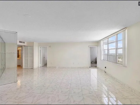 2750 NE 183rd St, Aventura, FL