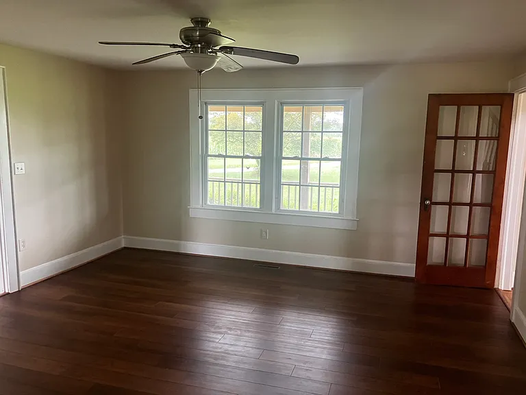 Green Meadows Ln — Photo 4