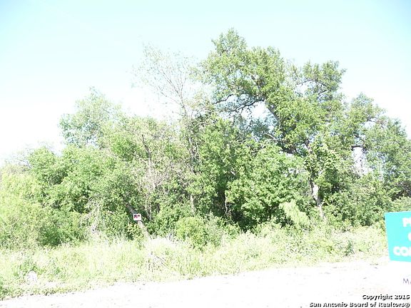 3rd image of 1631 Silver Oaks