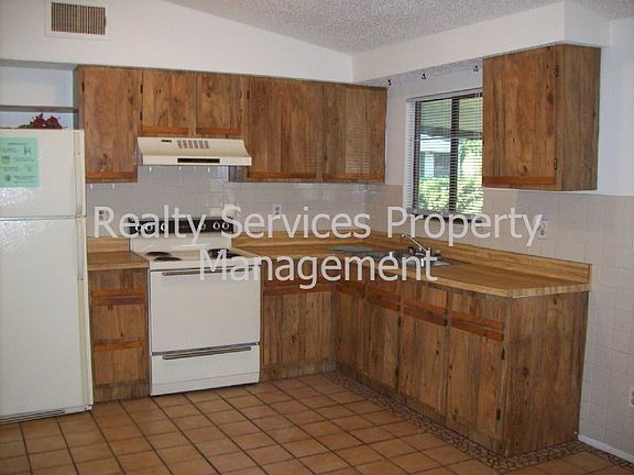 3rd image of 5491 Longleaf Dr