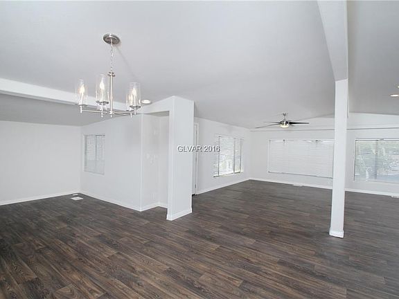 3rd image of 612 Lake Superior Ln