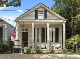 1032 Constantinople St, New Orleans, LA 70115