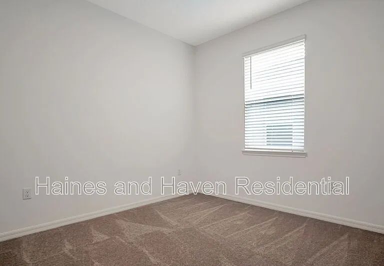4136 Lavender Ct — Photo 26