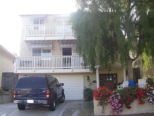 Street View - garage,parking