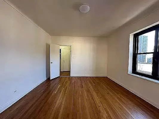 Rented by Voro Purple LLC | media 30