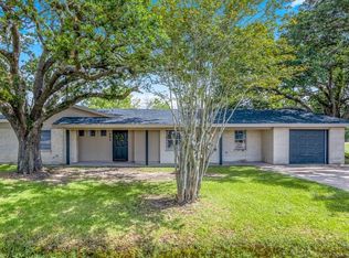 204 W Highway 90, Iowa, LA 70647