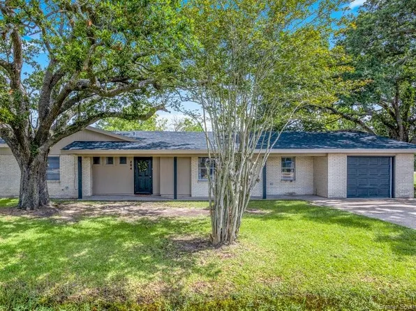 204 W Highway 90, Iowa, LA 70647