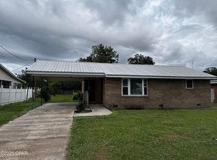 546 S 2nd St, Wewahitchka, FL 32465
