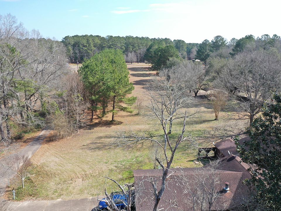 13th image of this home