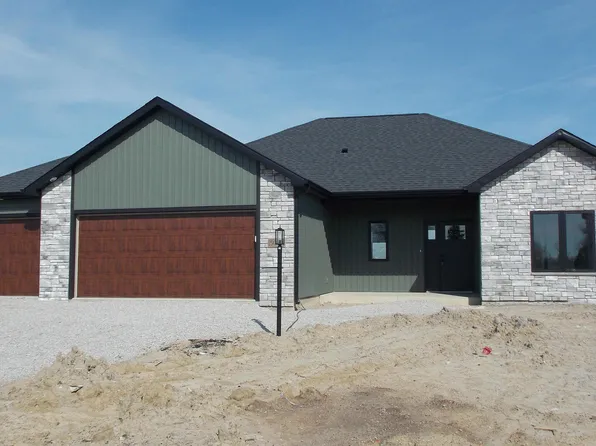 5070 Chickadee Dr, Woodburn, IN 46797