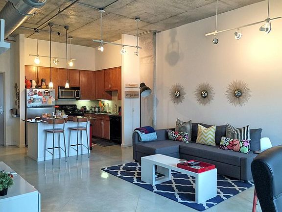 2nd image of 2001 Biscayne Blvd APT 02216