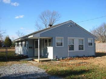 2nd image of 256 N Dennis Dr