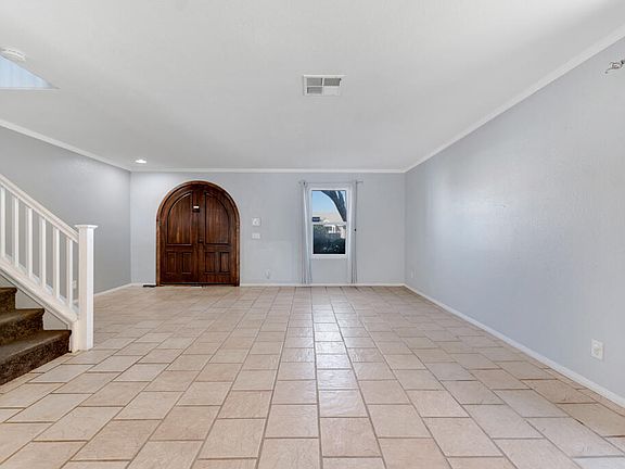 5th image of 45666 Trafalgar Dr