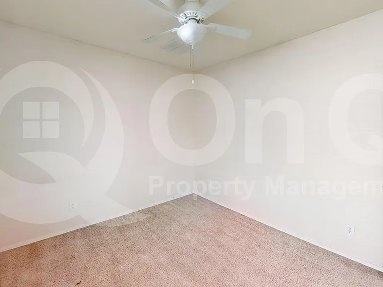 19605 E Carriage Way — Photo 17