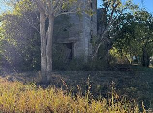905 & 907 Avenue B, Santa Anna, TX 76878