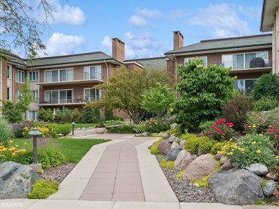 6 Oak Brook Club Dr APT K202, Oak Brook, IL, 60523