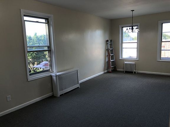 5th image of 1953 77th St