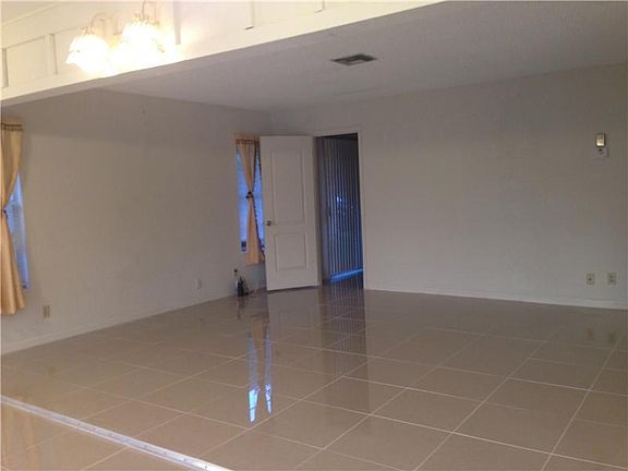 5th image of 1929 Coquina Way