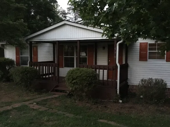 5795 Merry Dale Dr, Winston Salem, NC 27105