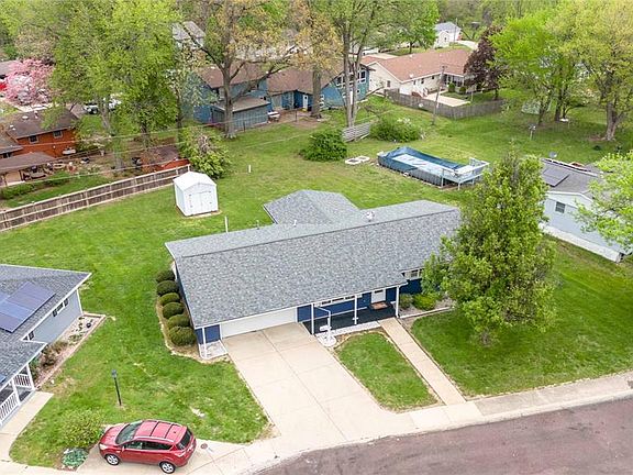 2nd image of 1433 Thistle Dr