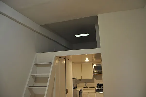Rented by Sky Management | media 11