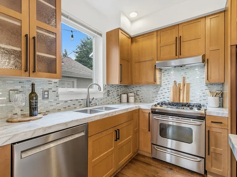 3131 SW Raymond St — Photo 12
