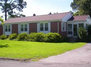 401 5th St, Swansboro, NC 28584