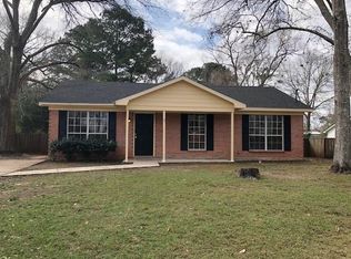 7732 Bellefield Dr E, Theodore, AL 36582