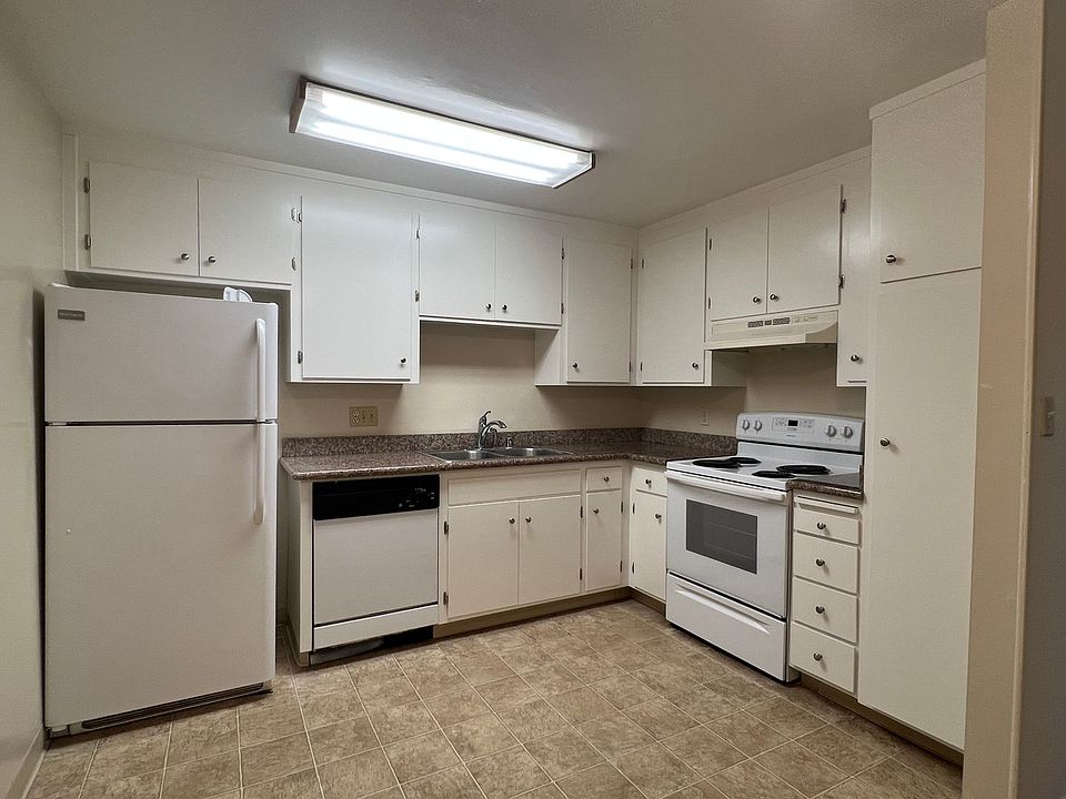 1st image of 5859 El Zuparko Dr APT 2