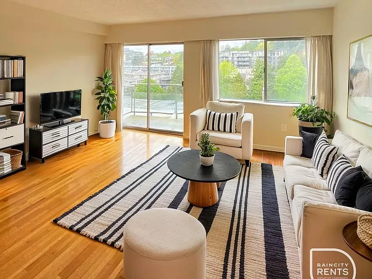 425 Carnarvon St #810 — Photo 14