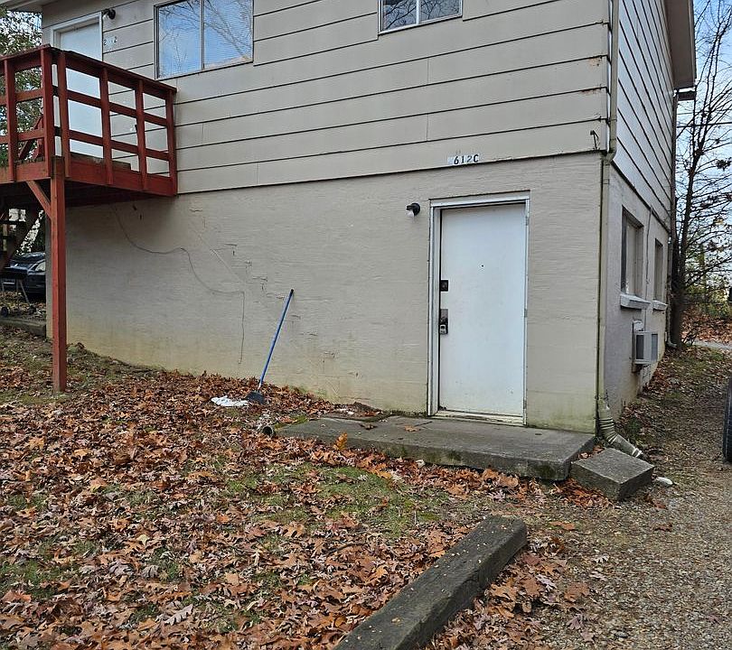 1st image of 2612 Gaston Ave APT G