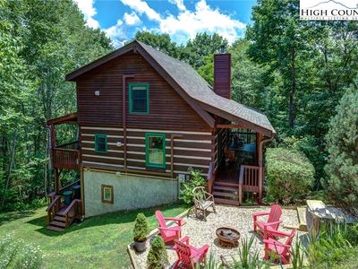 215 Hawks Bill, Banner Elk, NC, 28604