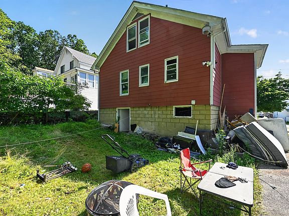 4th image of 226 Lafayette Street