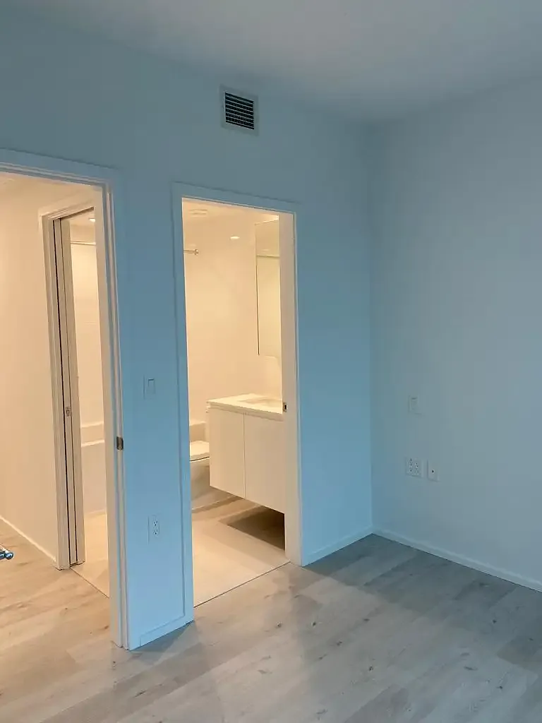2 bed, 826 sqft, $2,950 — Photo 3