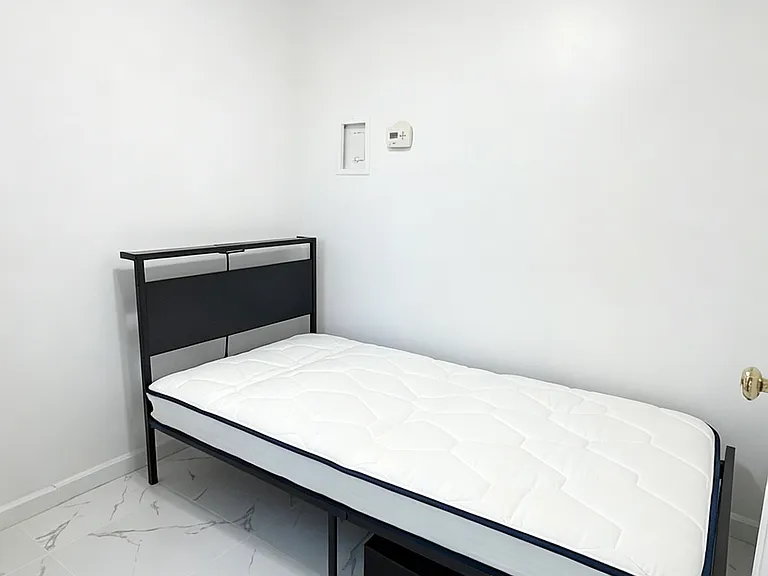 110 Grant Ave #2 — Photo 11