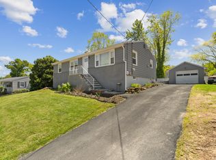 26 Carroll Rd, Hamden, CT 06517