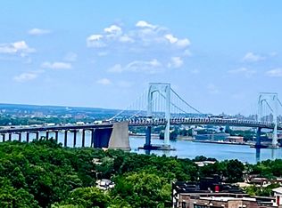 1 Bay Club Dr APT 15W, Bayside, NY 11360