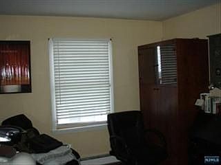 2nd image of 140 E Madison Ave