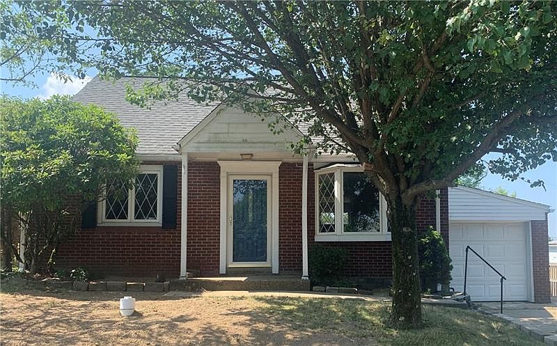 1st image of 2620 Kenview Dr