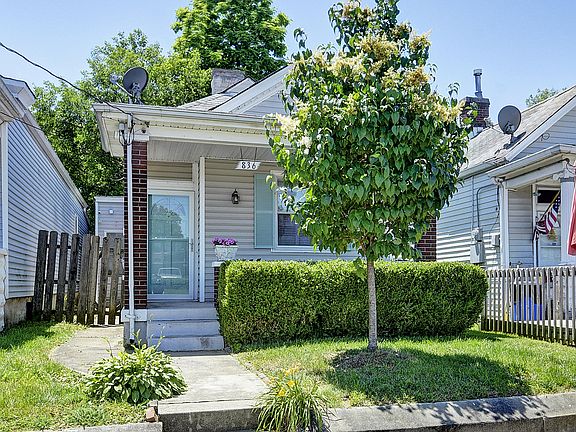 2nd image of 836 Ash St