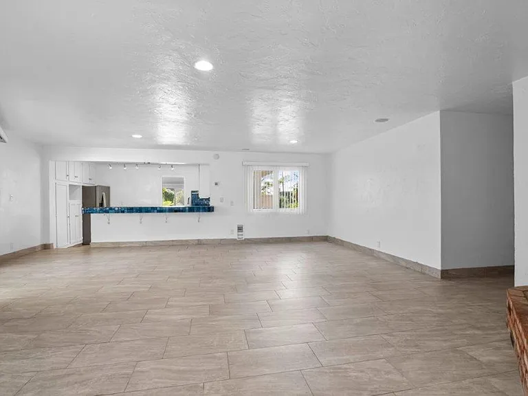 608 N Rios Ave — Photo 65