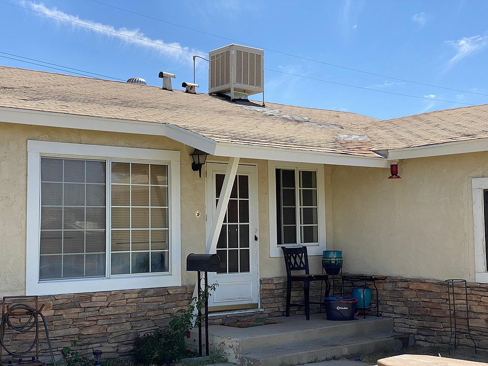 2nd image of 1138 W Avenue J6