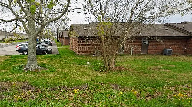 907 Justin St #907 — Photo 7