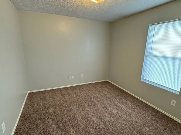 1805 Brookwood Dr, Terrell, TX 75160