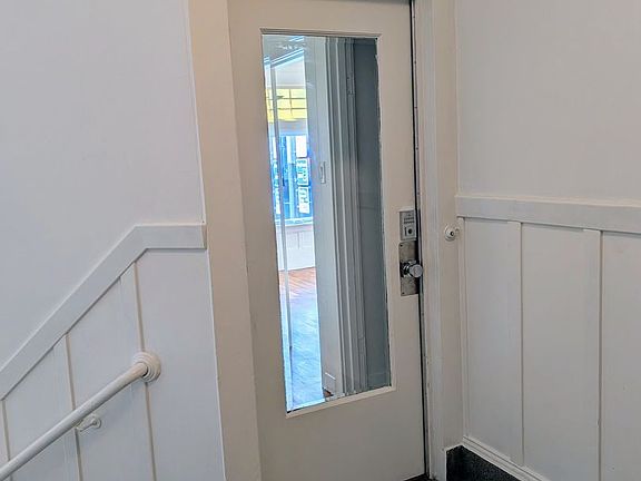 3rd image of 3478 18th St #1
