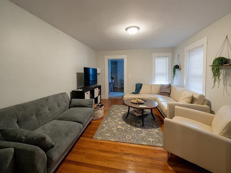 160 Dorchester St #2 — Photo 3