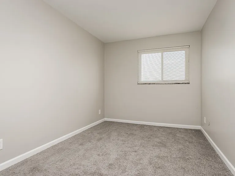 3656 Seabrook Ave — Photo 5