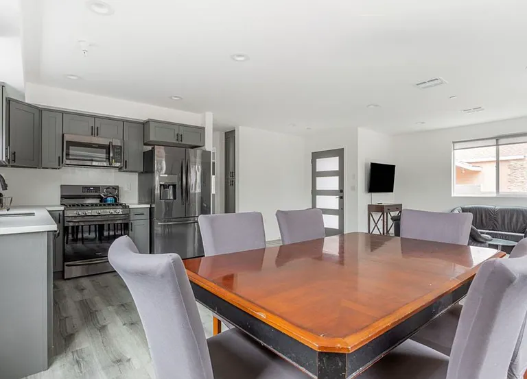 5641 Auckland Ave — Photo 4